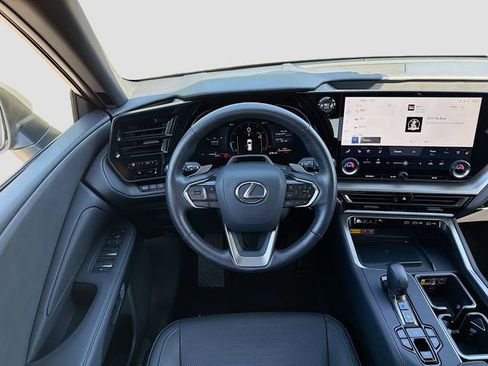 Used 2025 Lexus TX 350 AWD w/ Technology Package image 18
