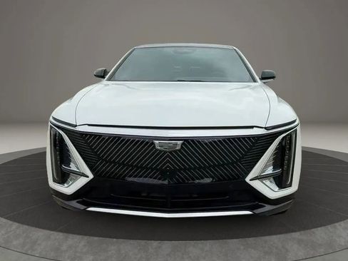 Used 2024 Cadillac Lyriq Tech w/ Driver Assist Package AWD/4WD image 2
