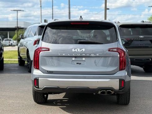 Used 2025 Kia Telluride S FWD image 39