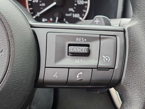 Used 2021 Nissan Rogue S image 21