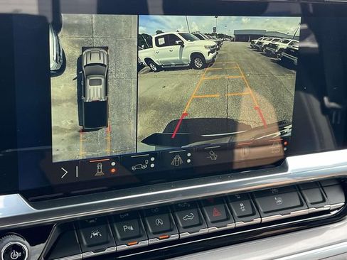 New 2026 Chevrolet Silverado 1500 High Country AWD/4WD image 17
