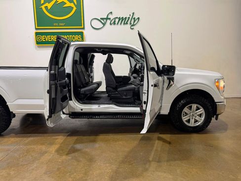 Used 2022 Ford F150 XLT AWD/4WD image 11