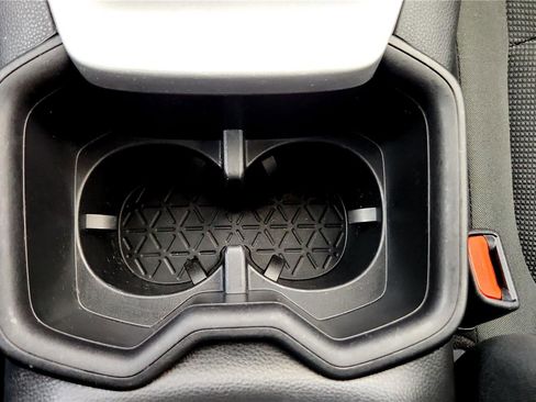 Used 2024 Toyota RAV4 LE image 33