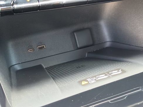 New 2026 Chevrolet Traverse LT w/ Enhanced Driving Package FWD image 29