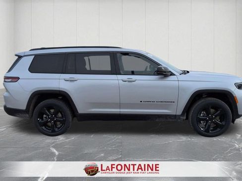 New 2026 Jeep Grand Cherokee L Limited w/ Limited Altitude Package AWD/4WD image 6