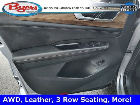 Used 2025 Volkswagen Atlas SE image 11
