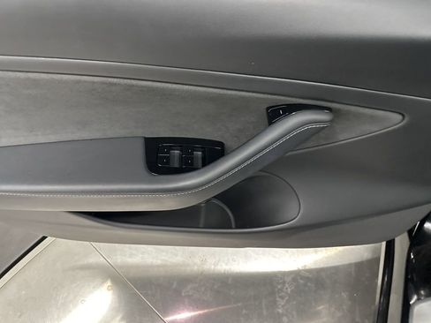 Used 2020 Tesla Model 3 Long Range image 11