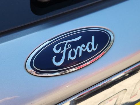 Used 2020 Ford Explorer XLT RWD image 29