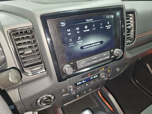 Used 2022 Nissan Frontier PRO-4X w/ Technology Package image 31