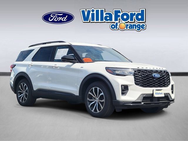 Used 2025 Ford Explorer ST-Line w/ Premium Package RWD image 1