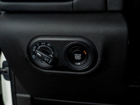 Used 2022 Maserati Levante Modena image 15