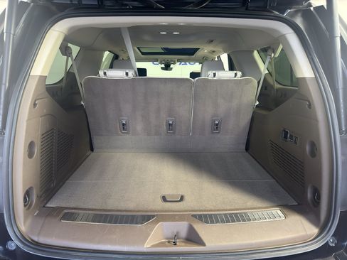 Used 2021 GMC Yukon XL Denali w/ Denali Premium Package AWD/4WD image 37