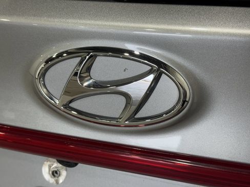 Used 2023 Hyundai Santa Fe Limited AWD/4WD image 35