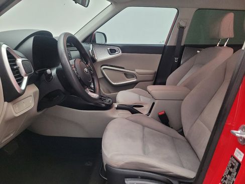 Used 2020 Kia Soul LX FWD image 17