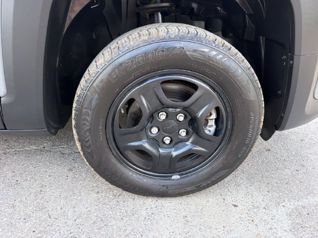 Used 2021 Jeep Renegade Sport AWD/4WD image 29