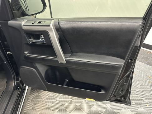 Used 2014 Toyota 4Runner Limited RWD image 15