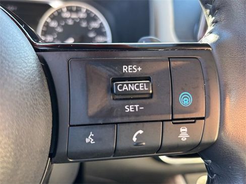 Used 2021 Nissan Rogue SL image 34