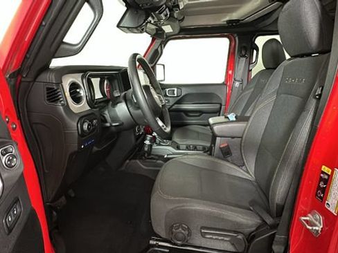 Used 2024 Jeep Wrangler Unlimited Sahara AWD/4WD image 10