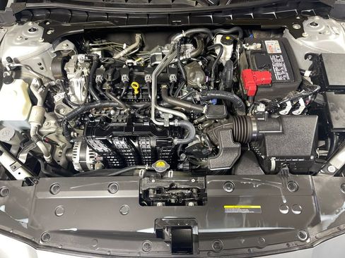 Used 2023 Nissan Altima 2.5 SV image 9