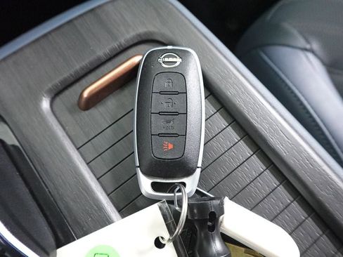 Used 2024 Nissan Ariya AWD image 33