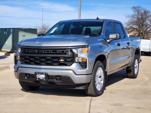New 2026 Chevrolet Silverado 1500 Custom RWD image 3