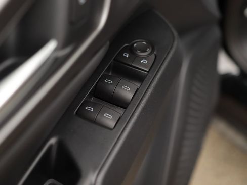 Used 2025 Chevrolet Equinox EV LT FWD image 26