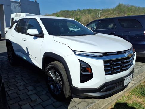 Used 2025 Chevrolet Equinox LT AWD/4WD image 5