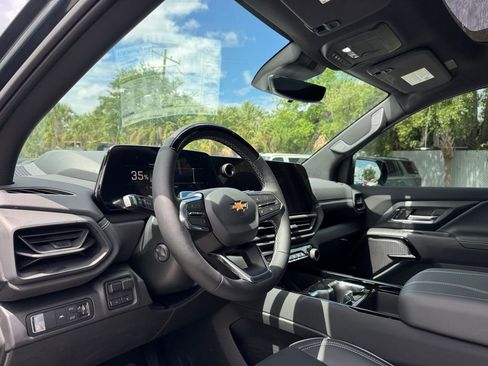 New 2026 Chevrolet Silverado EV LT w/ Premium Package AWD/4WD image 27