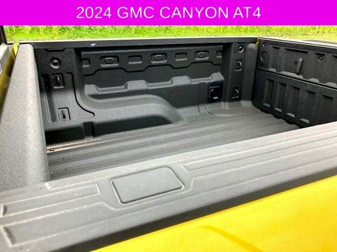 Used 2024 GMC Canyon AT4 AWD/4WD image 18