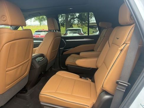 Certified 2026 Cadillac Escalade Luxury w/ LPO, Floor Liner Package image 12