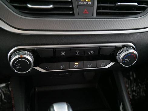 Used 2023 Nissan Altima 2.5 SR image 23