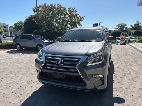Used 2015 Lexus GX 460 w/ Premium Package AWD/4WD image 2