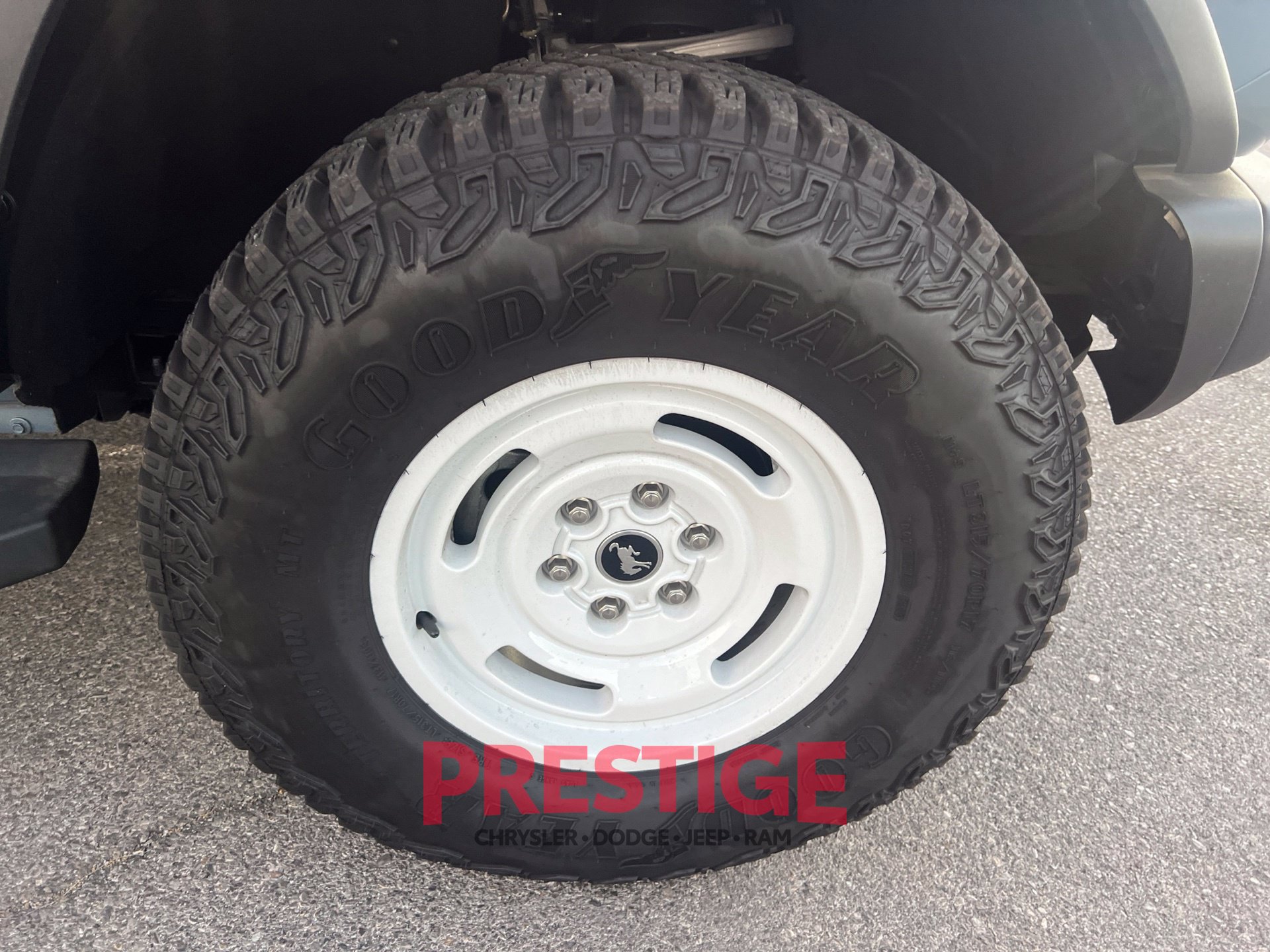 Used 2023 Ford Bronco Heritage Edition AWD/4WD image 13
