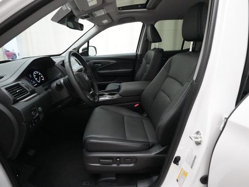 Certified 2025 Honda Ridgeline RTL+ image 7