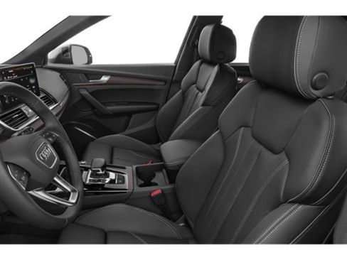 Used 2023 Audi Q5 2.0T Premium w/ Convenience Package AWD/4WD image 9
