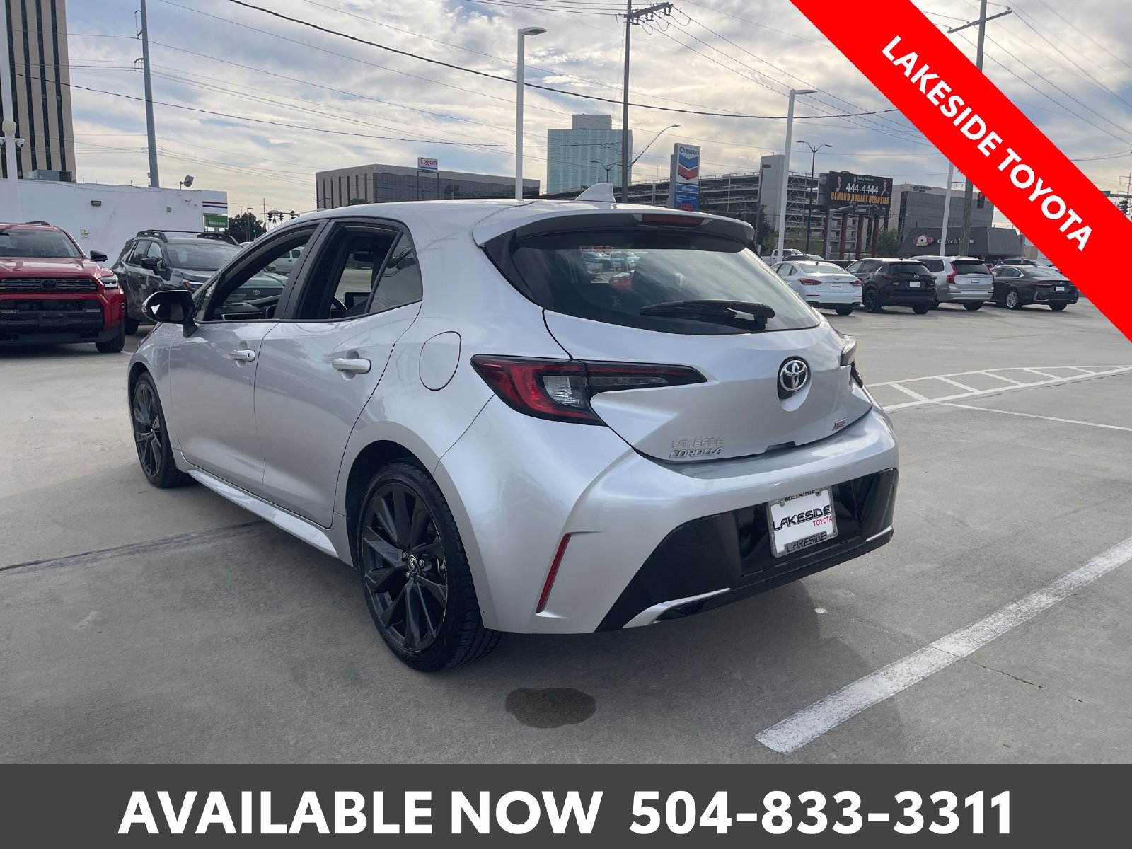 Used 2023 Toyota Corolla XSE FWD image 3
