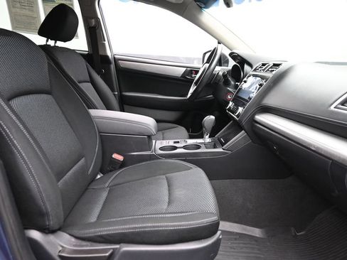 Used 2018 Subaru Outback 2.5i Premium AWD/4WD image 9