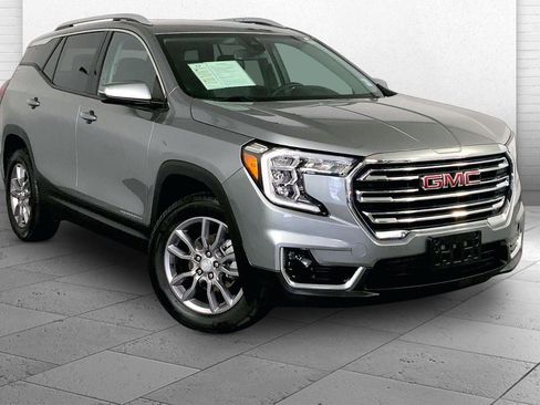 Used 2024 GMC Terrain SLT AWD/4WD image 1