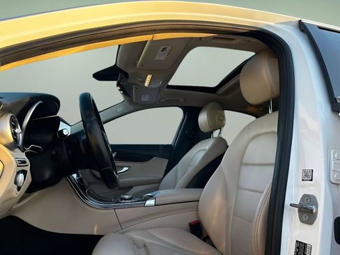 Used 2021 Mercedes-Benz C 300 4MATIC Sedan image 10