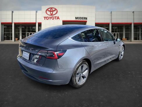 Used 2020 Tesla Model 3 Standard Range Plus image 5