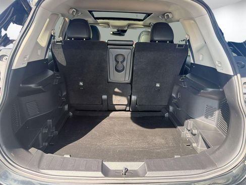 Used 2018 Nissan Rogue SL w/ Premium Package image 28