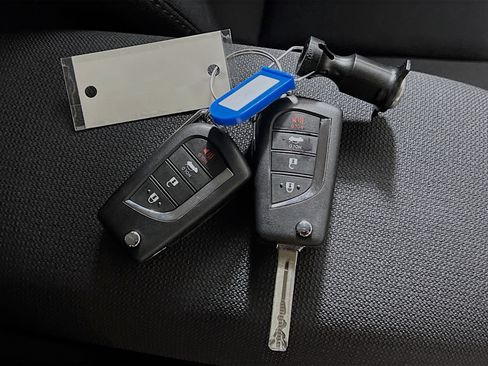 Certified 2025 Toyota Corolla LE image 35