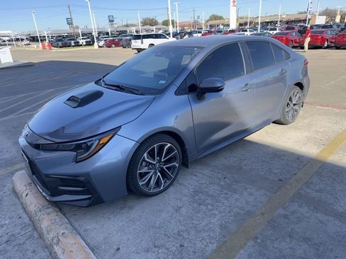 Used 2021 Toyota Corolla SE image 11