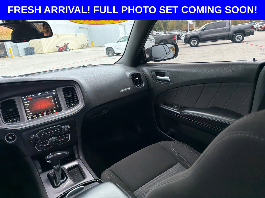 Used 2023 Dodge Charger SXT w/ Blacktop Package AWD/4WD image 24