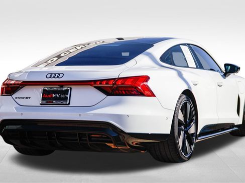 Used 2023 Audi e-tron GT Prestige image 6