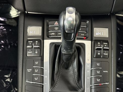 Used 2018 Porsche Macan Sport Edition image 22