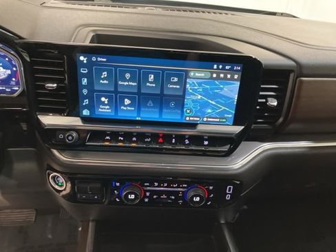 Used 2024 Chevrolet Silverado 1500 High Country w/ Technology Package image 15