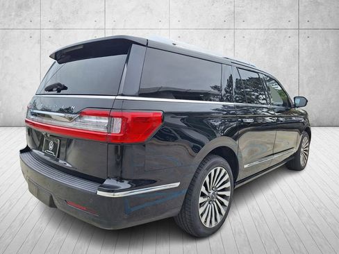 Used 2018 Lincoln Navigator L Reserve w/ Technology Package image 5