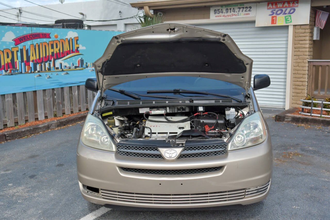 Used 2005 Toyota Sienna LE w/ Assistance Pkg 2 FWD image 23