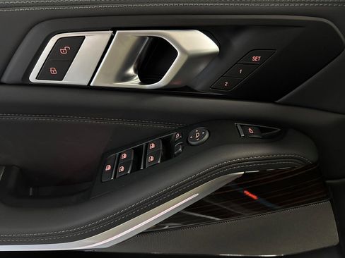 Used 2026 BMW X5 sDrive40i image 13